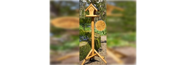 Tom Chambers Honeybee Bird Table
