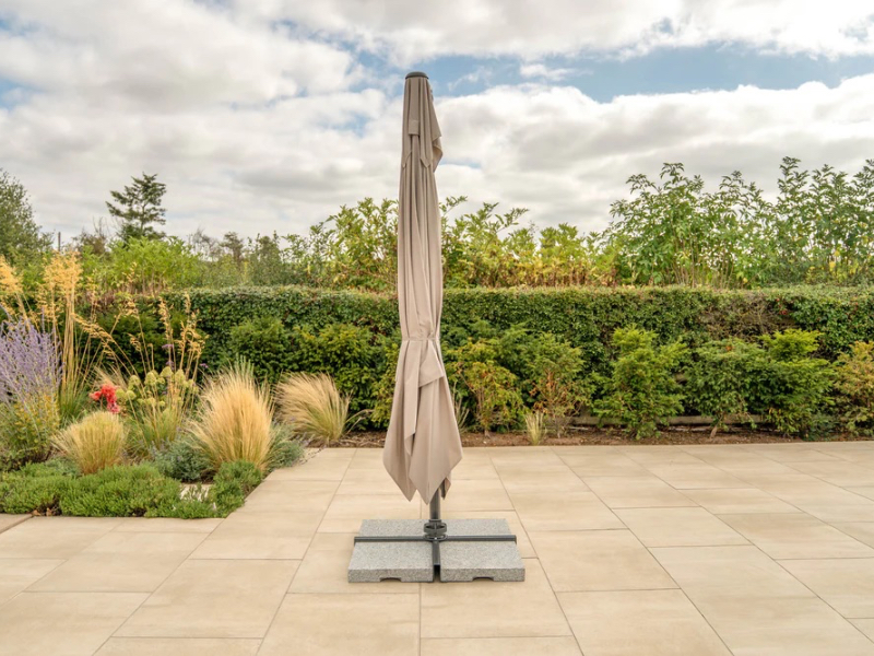 Kettler Luna 3m Square Cantilever Parasol with Granite Base & Night Cover