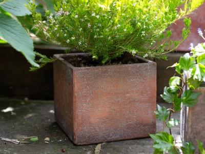 Apta Patina Composite Cube Plant Pot
