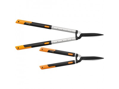 Fiskars SmartFit Telescopic Hedge Shear