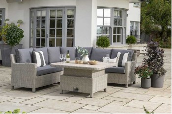 The Best Outdoor Dining Sets for Spring 2025