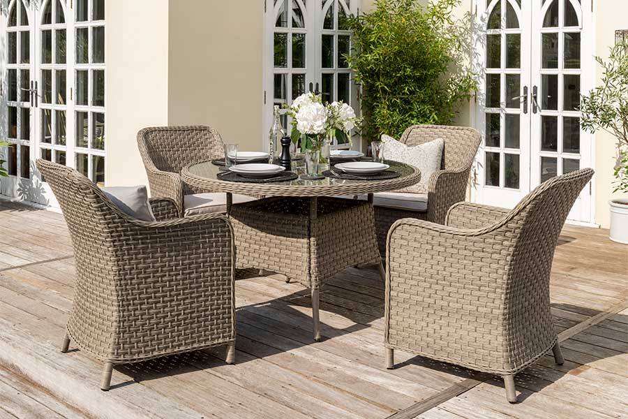 Kettler Charlbury round 4 seat wicker garden dining set with luxury high back dining armchairs