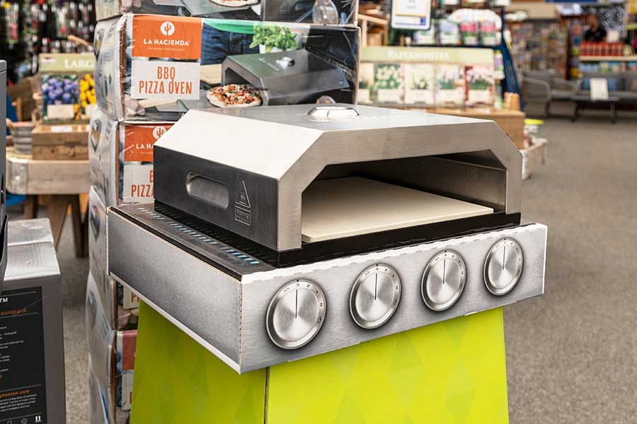 La Hacienda bbq pizza oven is a great gift for Xmas