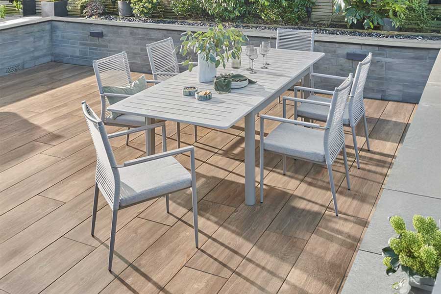 Kettler Trento 6-8 seater garden dining set with extending table