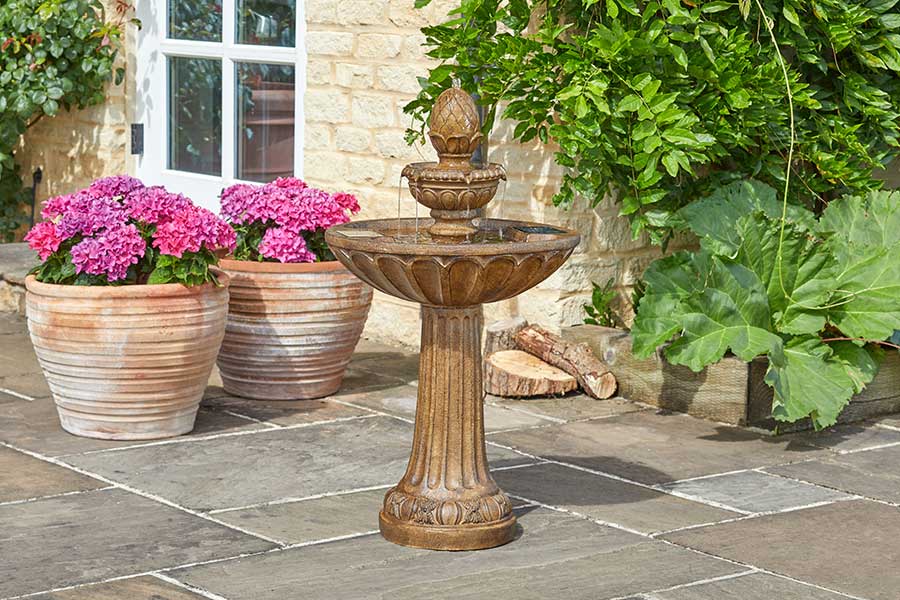 Smart Garden Queensbury traditional style solar powered garden water fountain