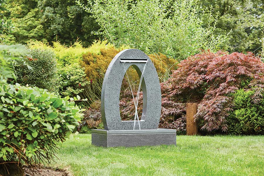 The stunning Blade modern garden water feature with plinth 