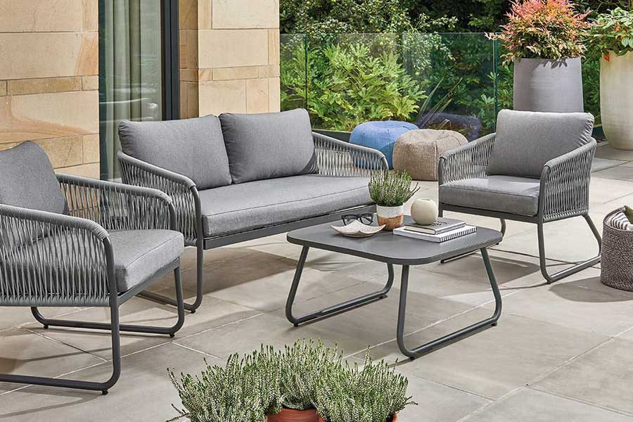 Kettler Kingstone metal frame garden lounge set with coffee table